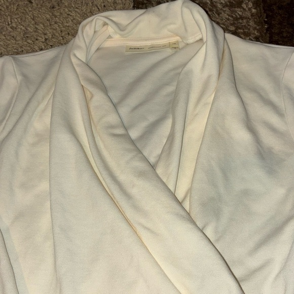 Inwear Elegant Off White Wrap Short Sleeve Blouse - Picture 6 of 11